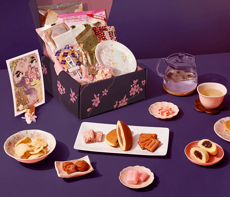 Authentic traditional snacks and teas from prefectures and seasons around Japan
