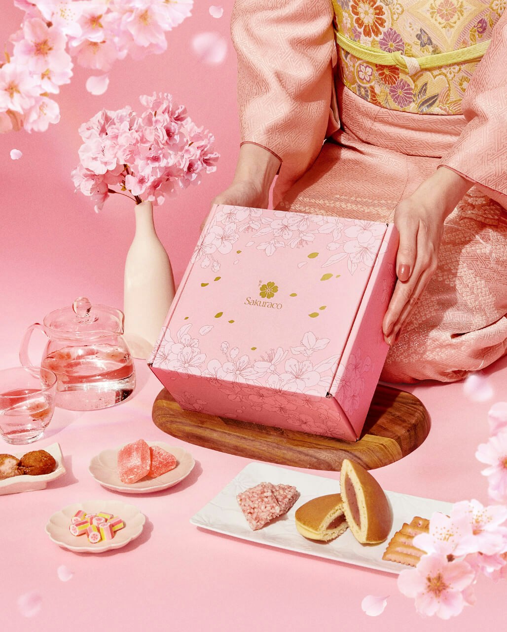 Sakuraco  Japanese Snacks & Candy Subscription Box
