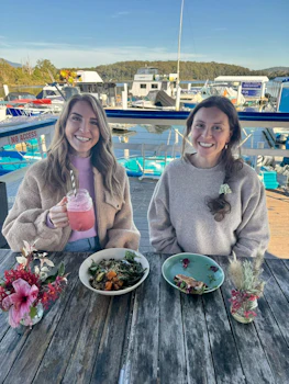 {feature} Sydney Weekender