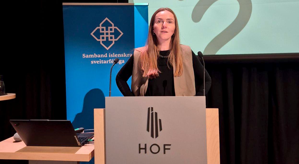 Herdís Haraldsdóttir sagði frá fagteymi vegna kynferðislegrar og kynbundinnar áreitni kjörinna fulltrúa.  