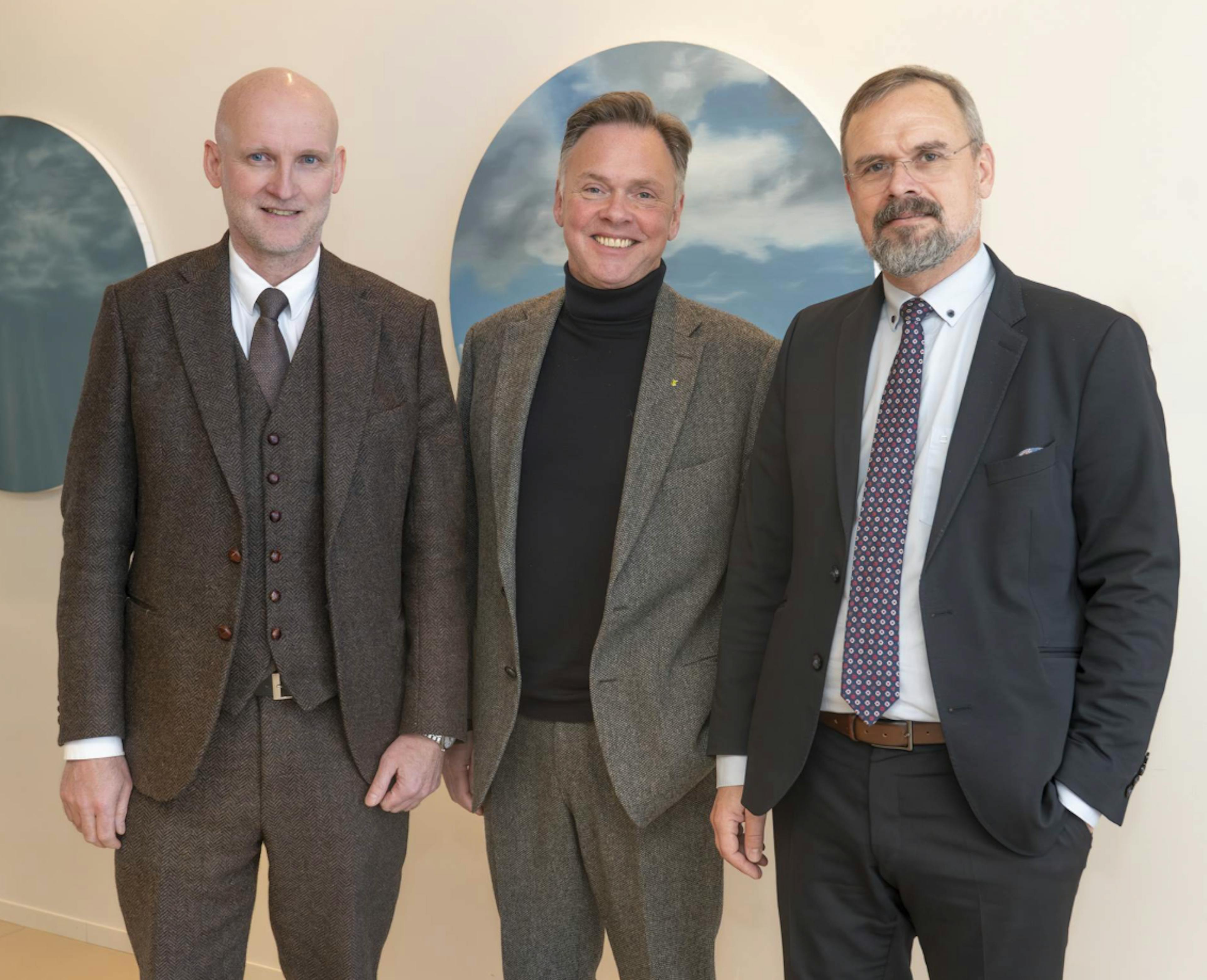 Eyjólfur Ármannsson innviðaráðherra, Jón Björn Hákonarson, formaður stjórnar Sambandsins, og Daði Már Kristófersson, fjármála- og efnahagsráðherra.