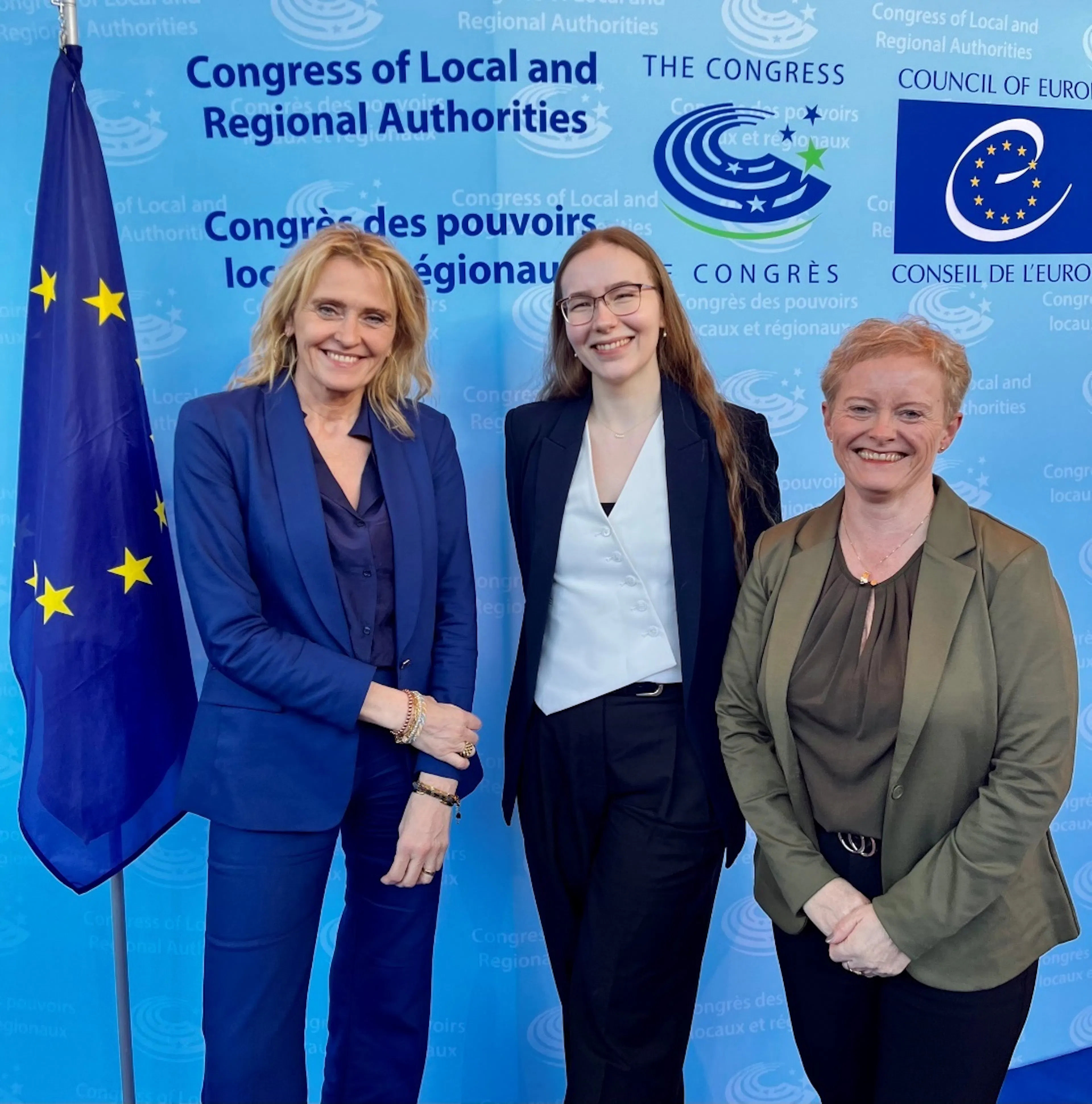 Heiða Björg Hilmisdóttir, Ásgerður K. Gylfadóttir og Þórhildur Kristínardóttir ungliðafulltrúi Íslands á sveitarstjórnarþingi Evrópuráðsins.