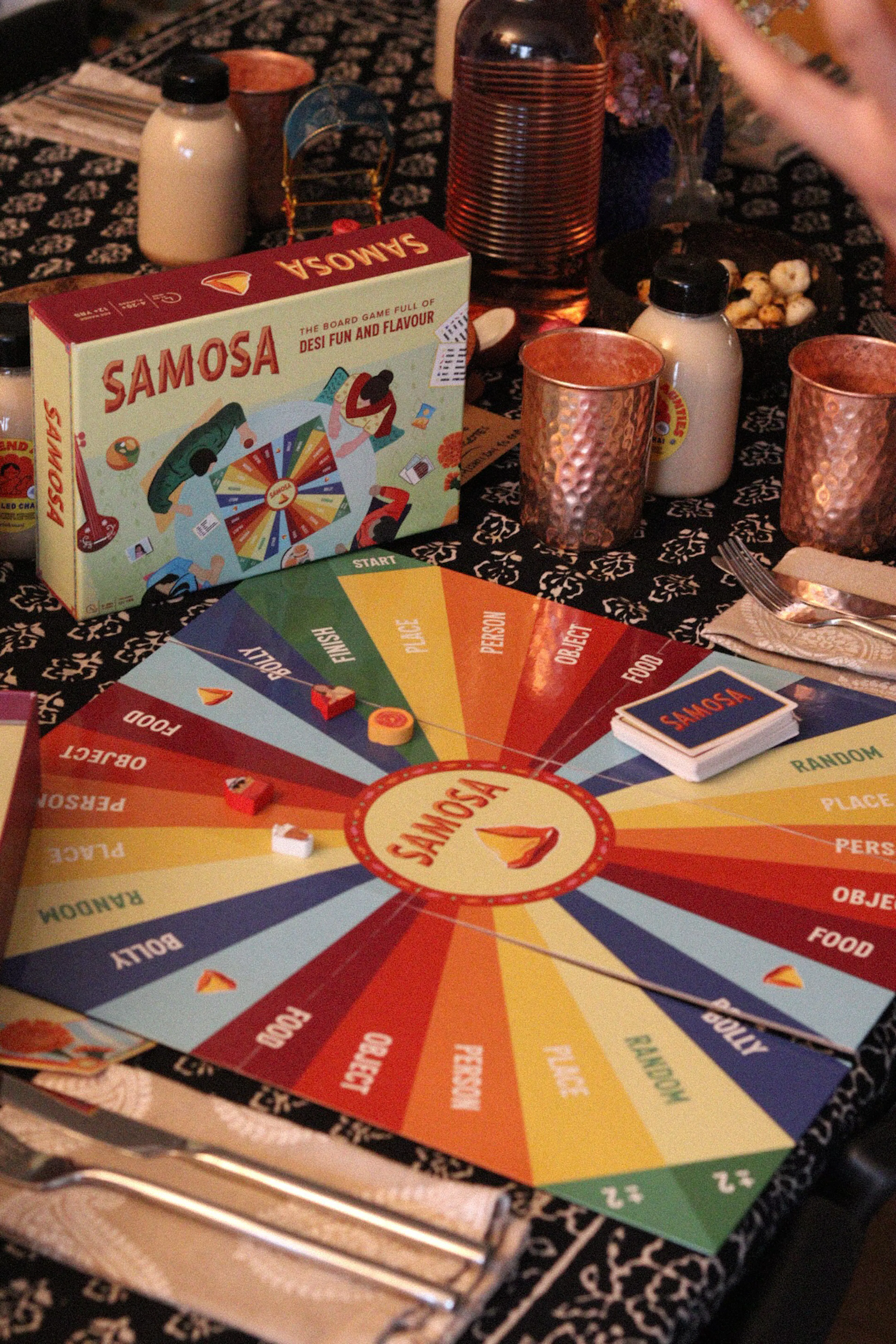 SAMOSA board game setup