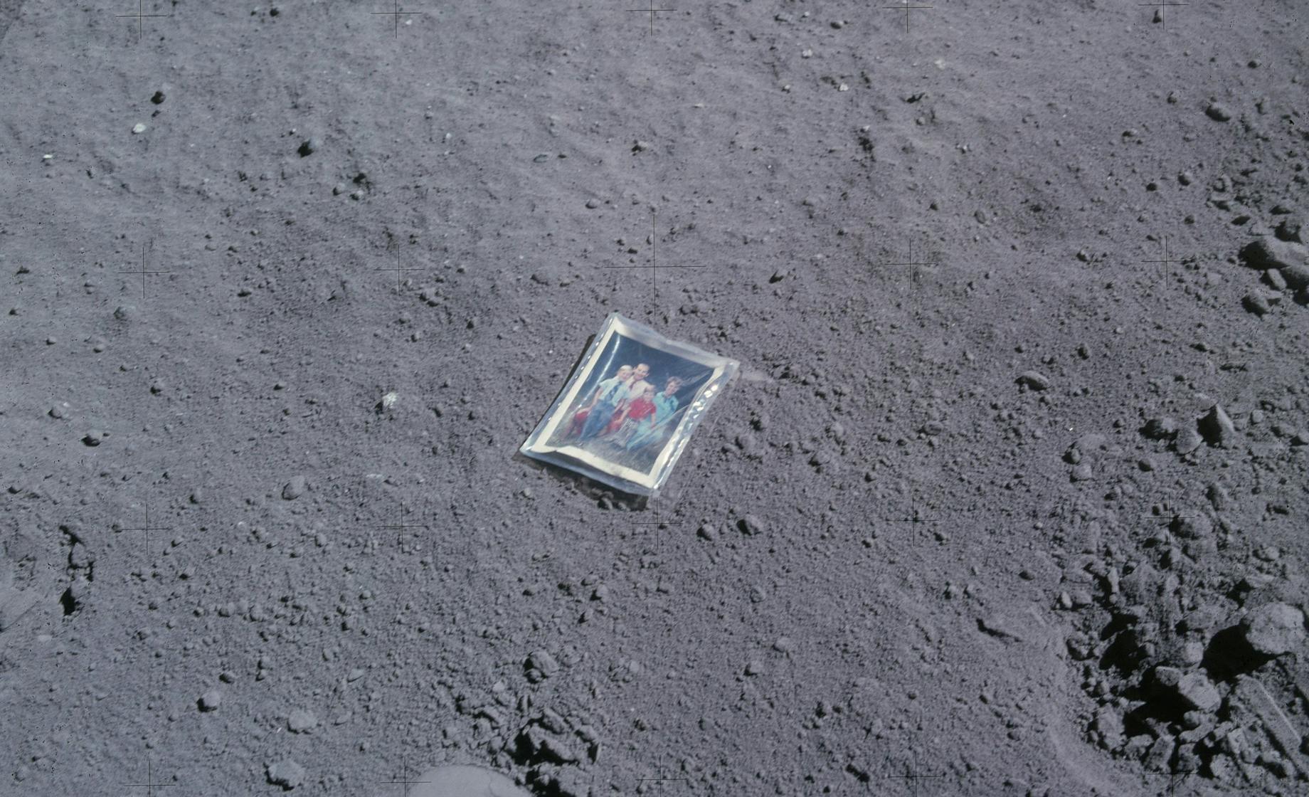 A family photo placed on the Moon ©NASA