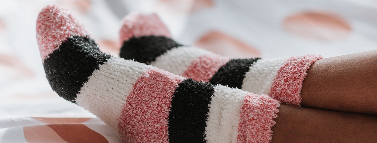 sleeping with socks on good or bad