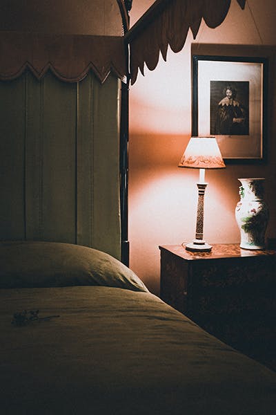 how to go to sleep earlier
