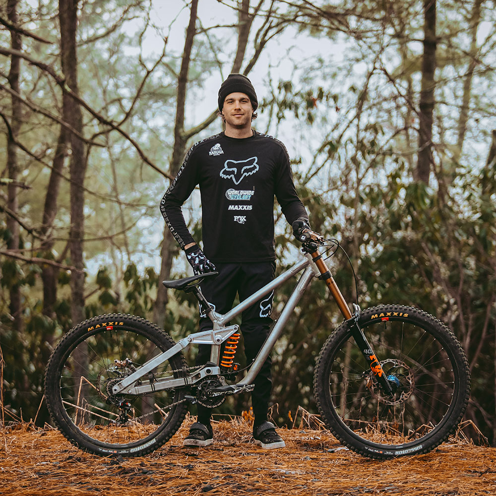 hyper bikes dh