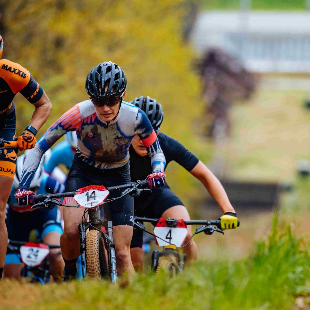 Santa Cruz htSQD xc mountain bike team at a race