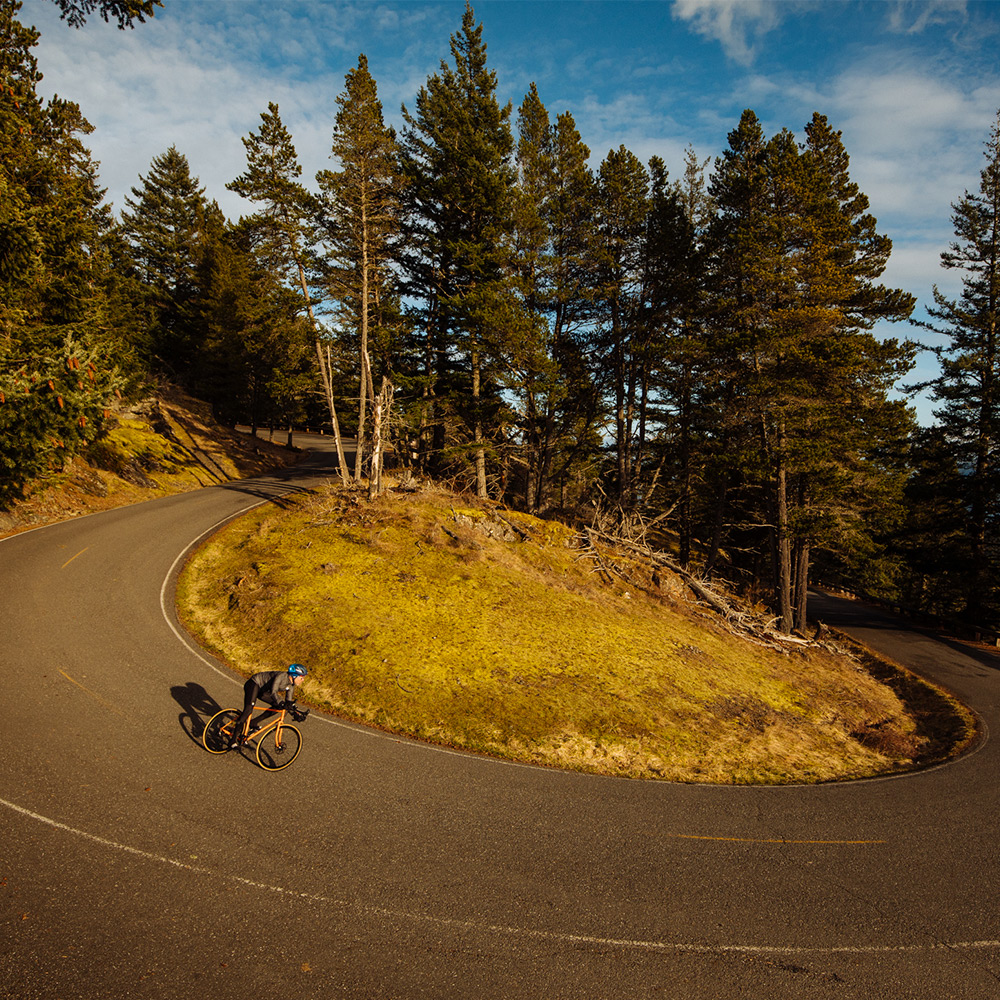 Descending on the road on the Reserve 65