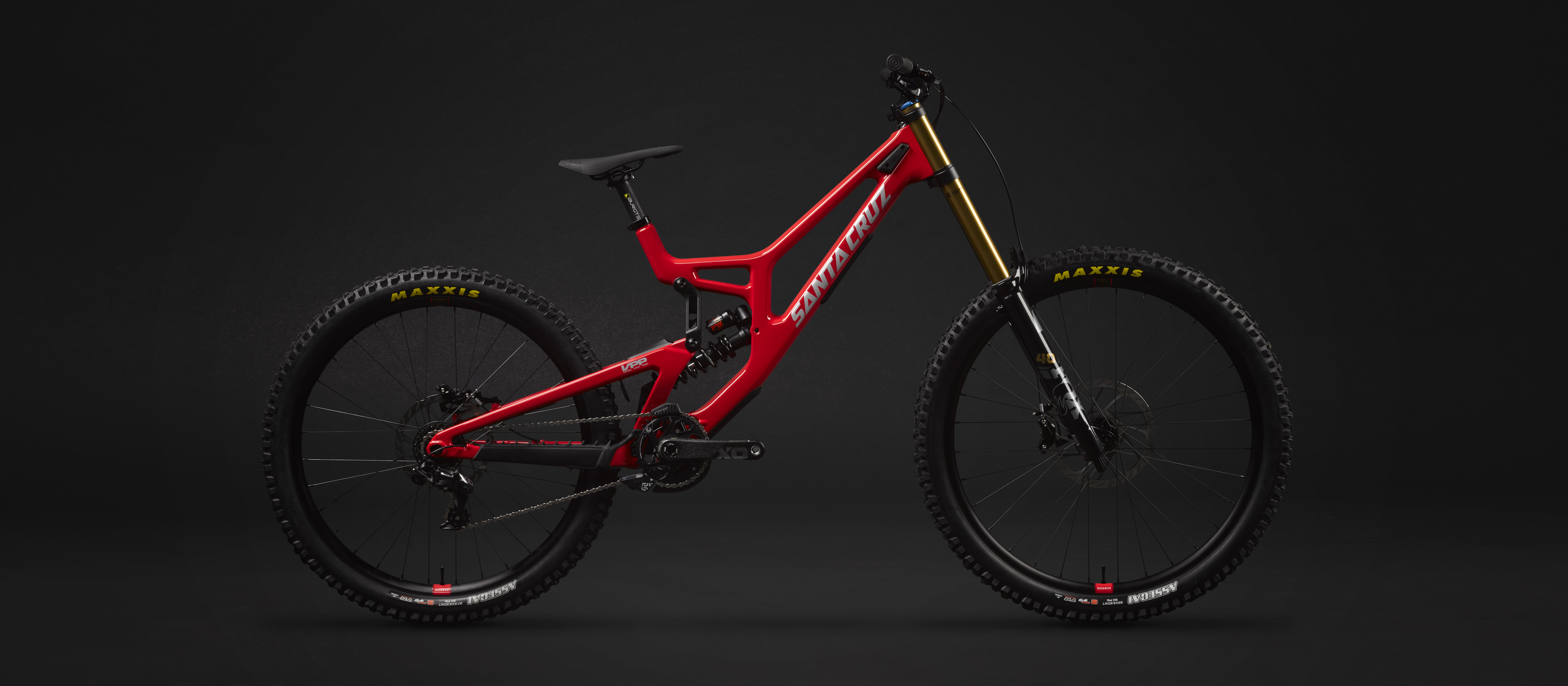 V10 - Carbon Downhill Mountain Bike | Santa Cruz Bicycles