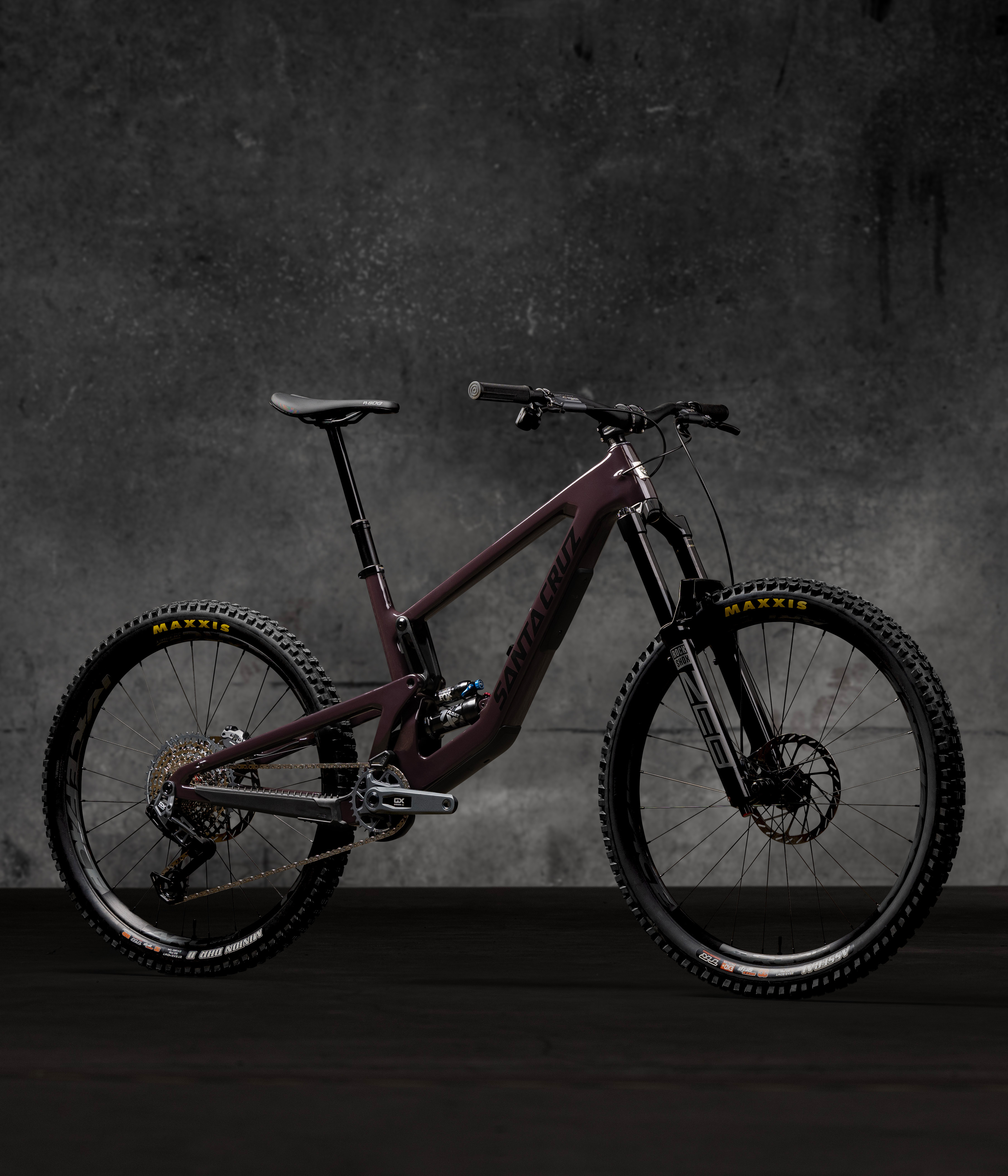 Santa cruz nomad specs online