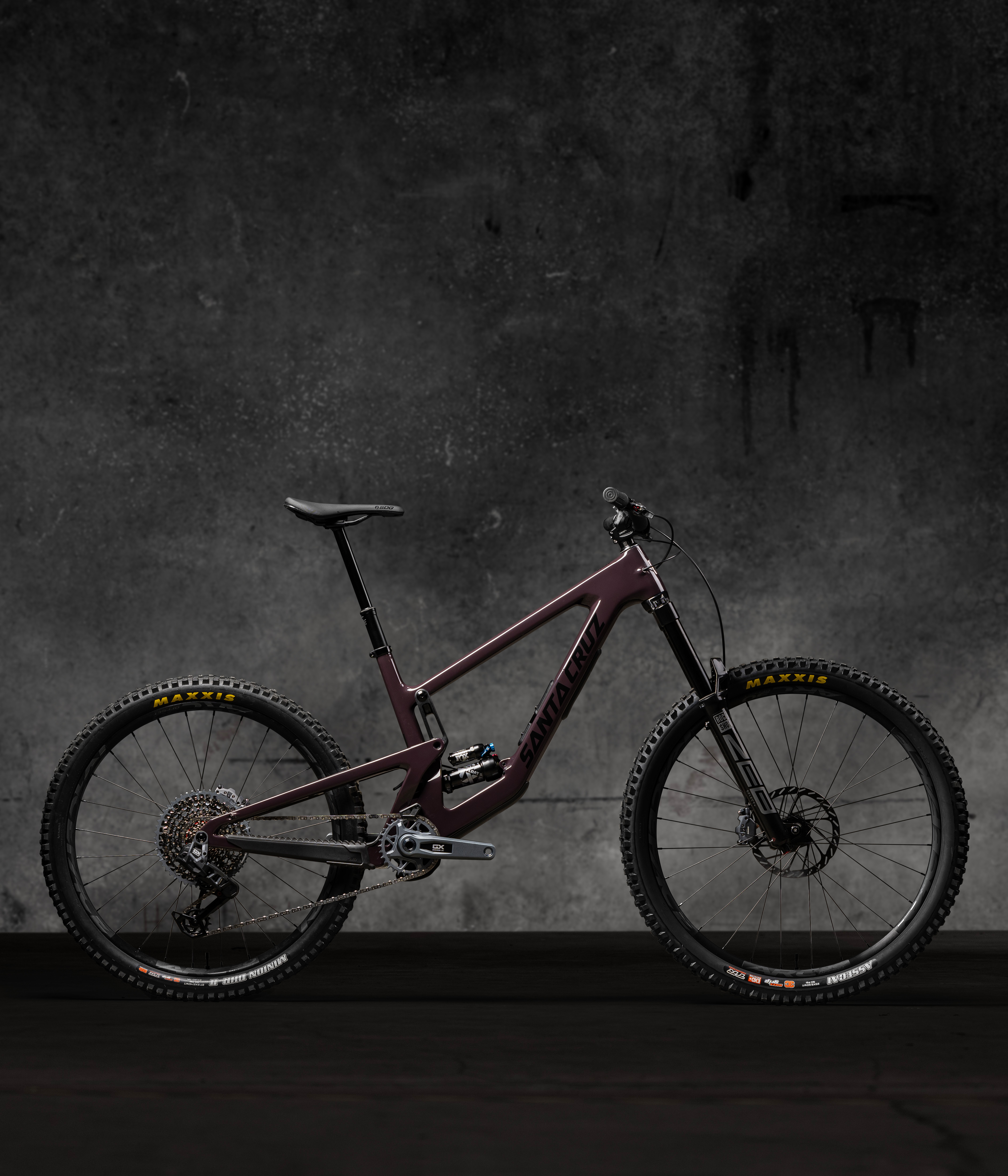 Nomad - Full Suspension Mountain Bike | Santa Cruz Bicycles