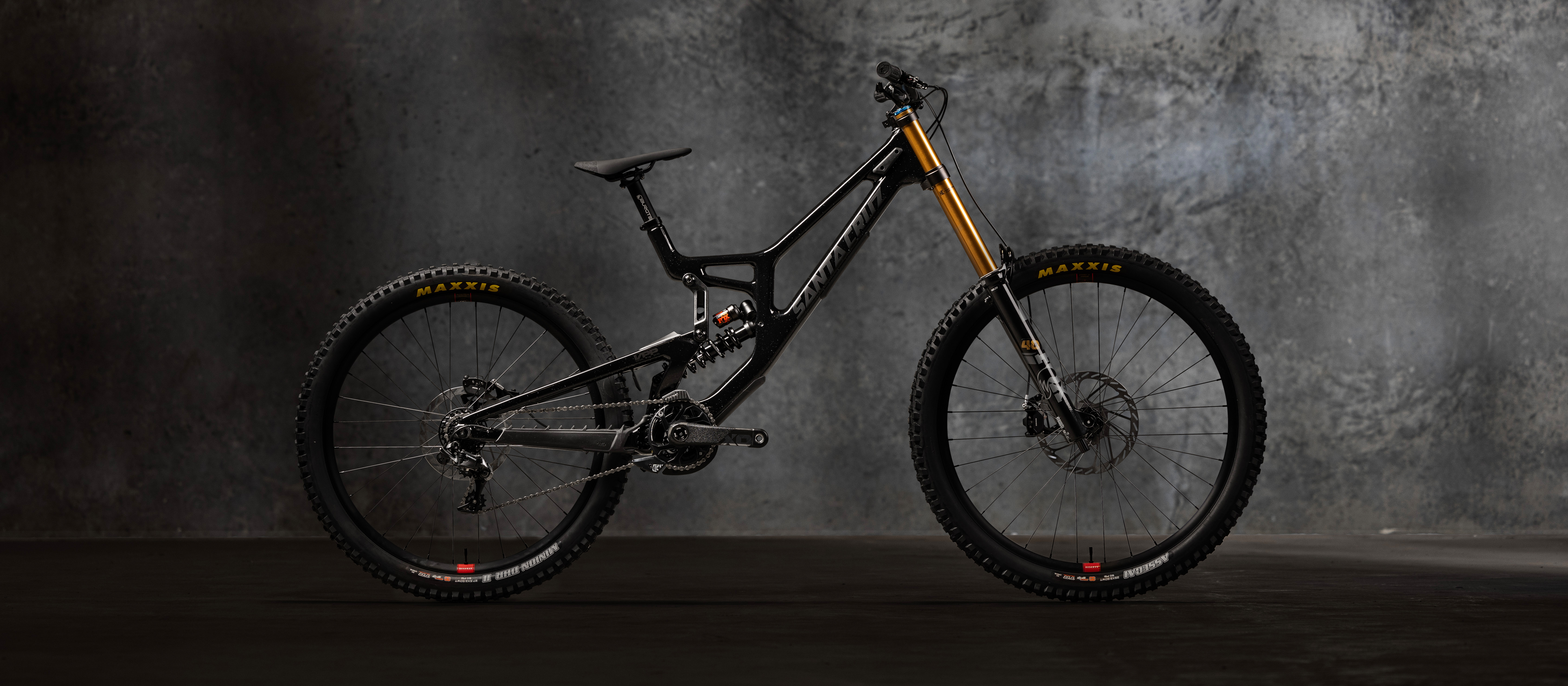 V10 Carbon Downhill Mountain Bike Santa Cruz Bicycles