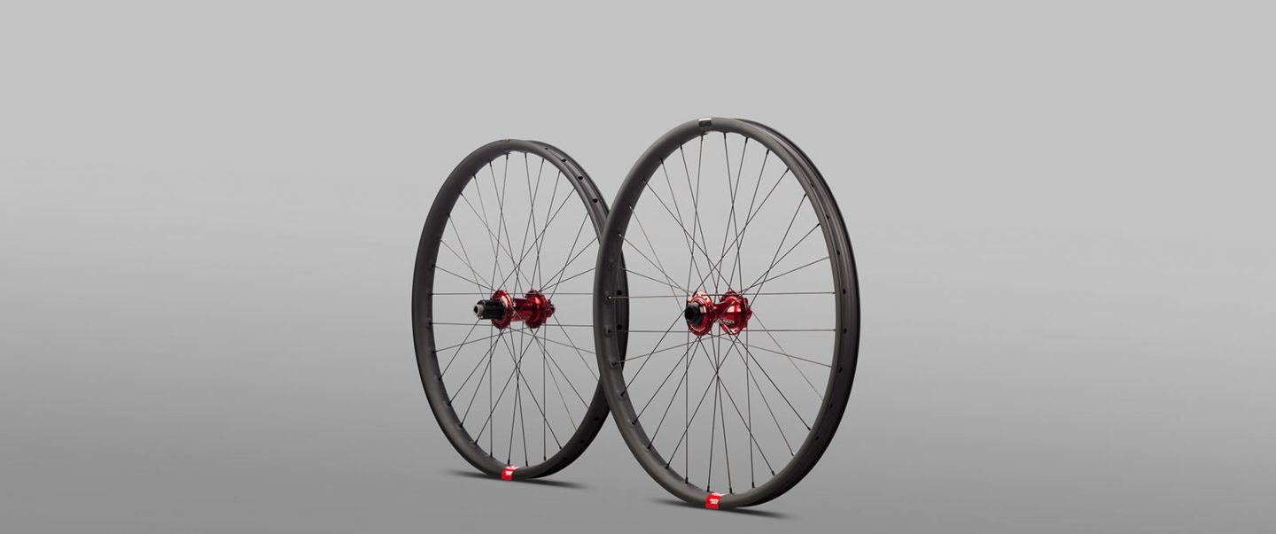 Santa cruz carbon clearance rims