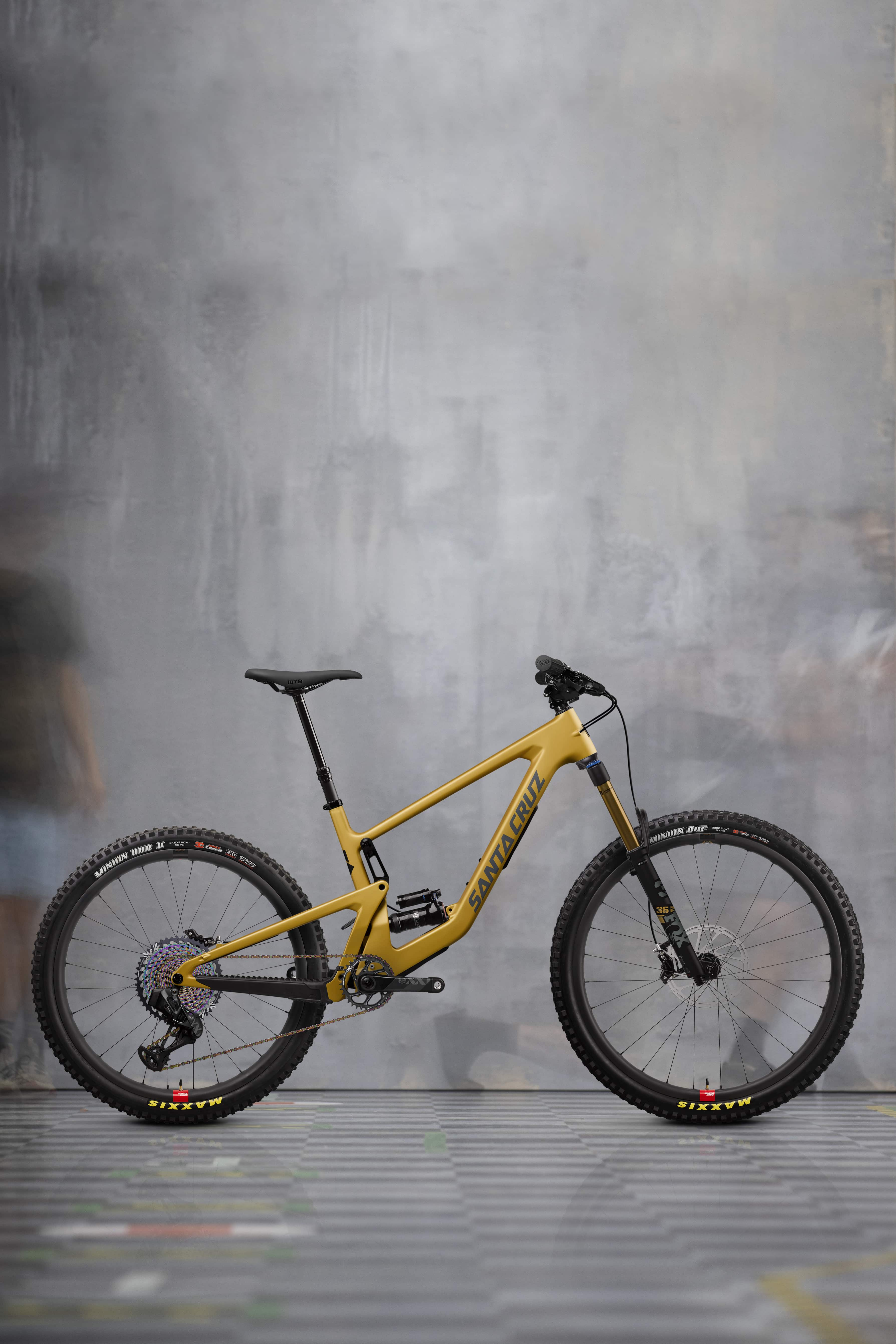 santa cruz carbon hardtail mountain bike