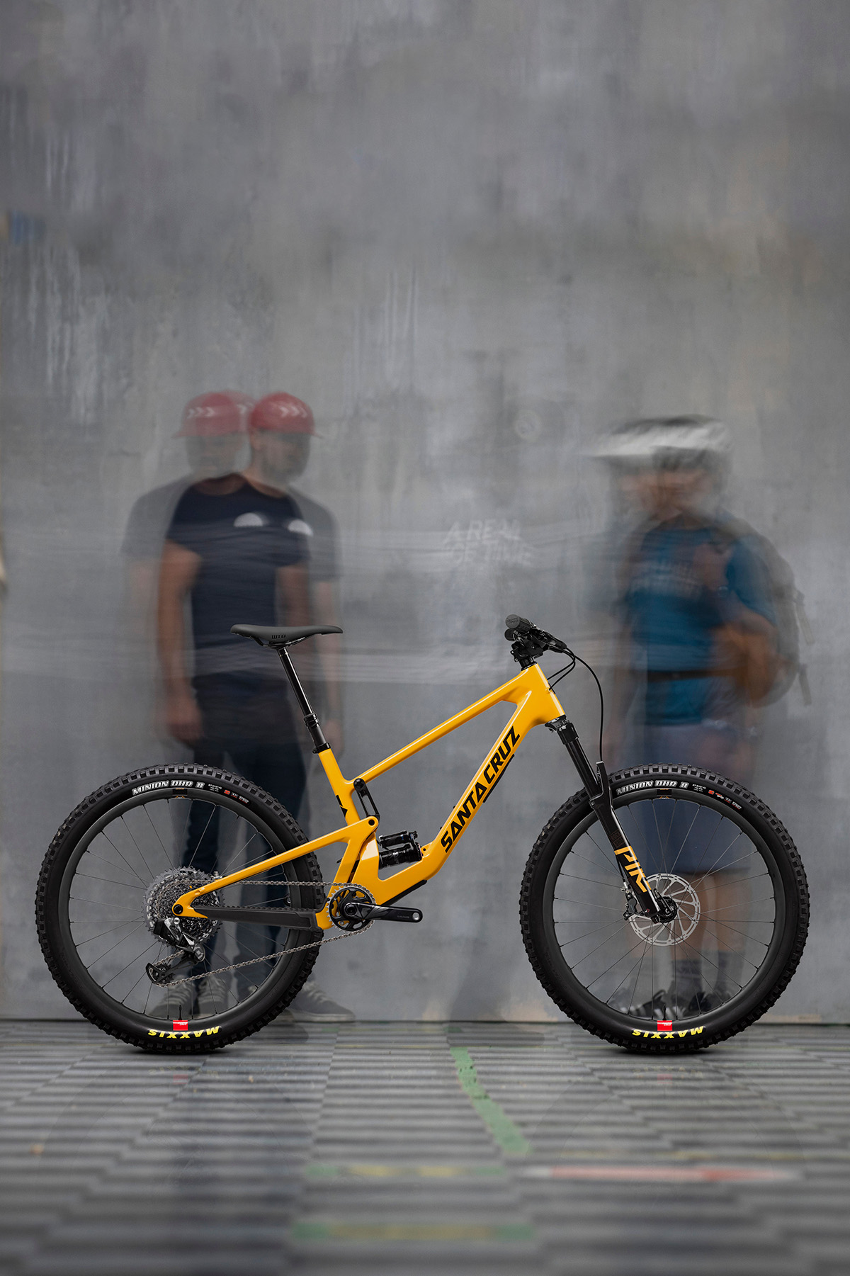 santa cruz bikes yellow