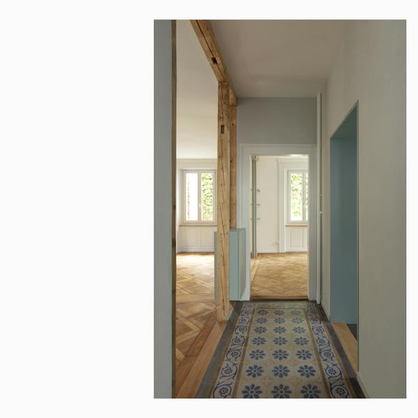 Entry hall, existing tiles