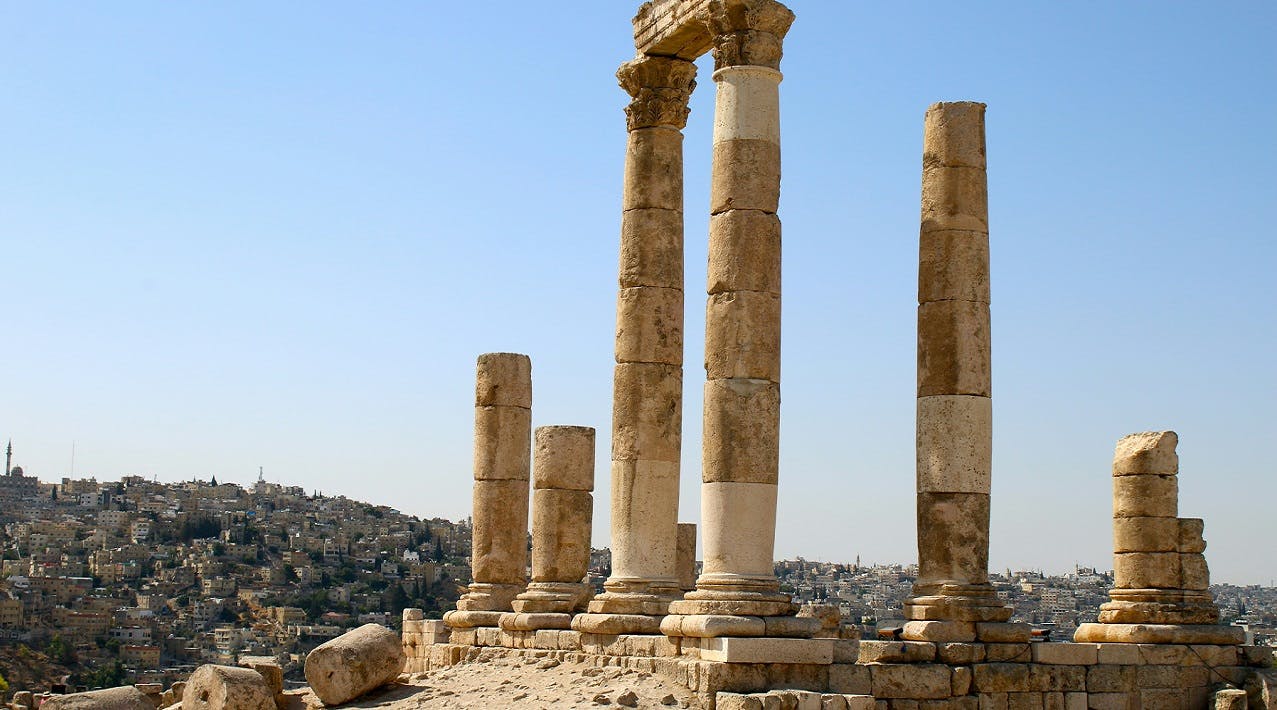 Antike Saeulen in Amman