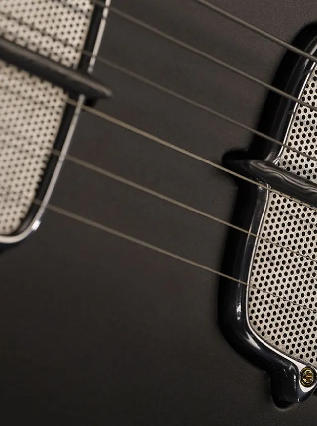 pickups on the One piece master I guitar