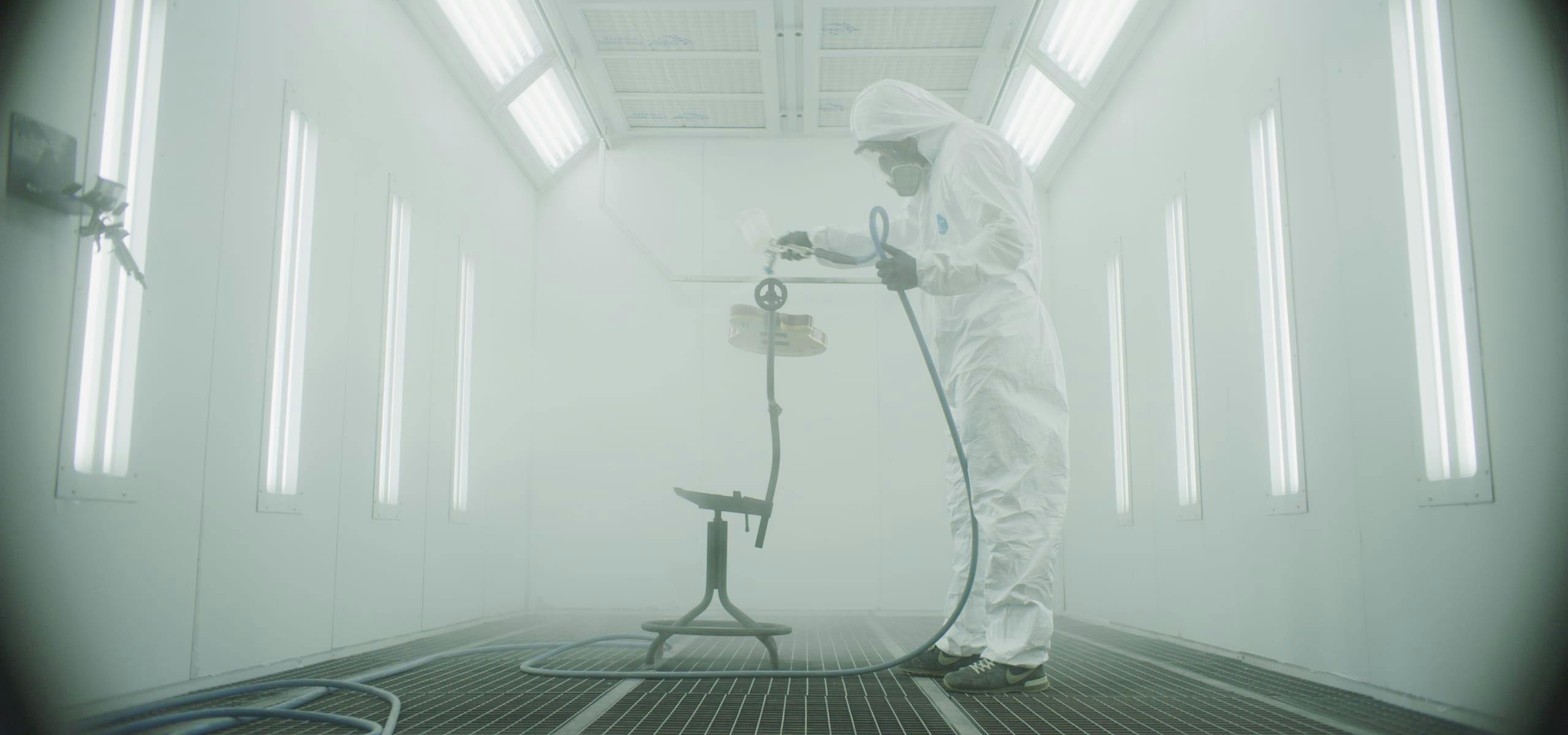 Wild Custom Guitars Paint cabin