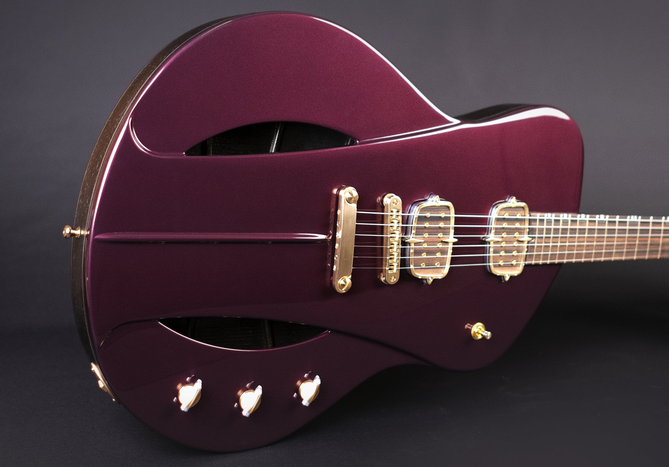 Sauvage tr3ptych hollow-body guitar