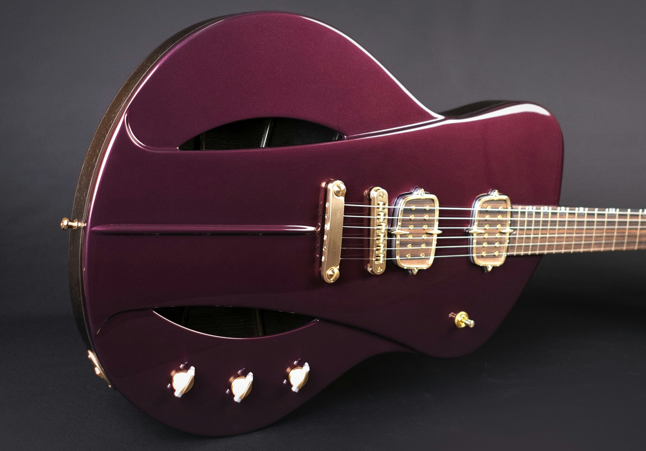 Sauvage tr3ptych hollow-body guitar