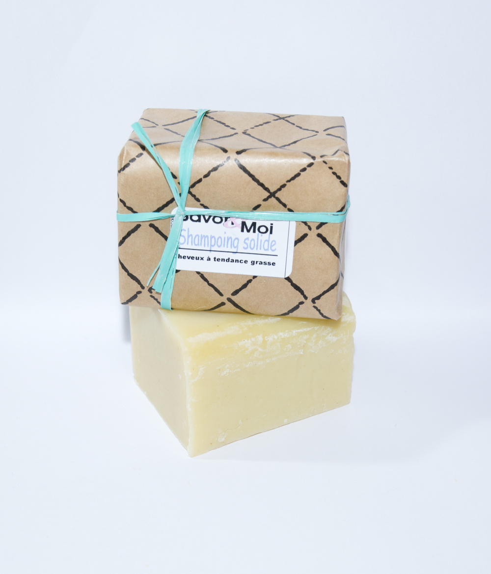 Savon cheveux à tendance grasse
