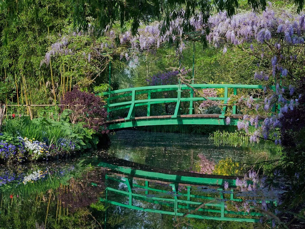 Claude Monet's garden at the Fondation Monet in Giverny is a masterpiece of floral artistry, meticulously designed to reflect his painterly vision. Bursting with vibrant colors and tranquil ponds adorned with water lilies, it remains a testament to Monet's love of nature and his profound influence on the Impressionist movement.