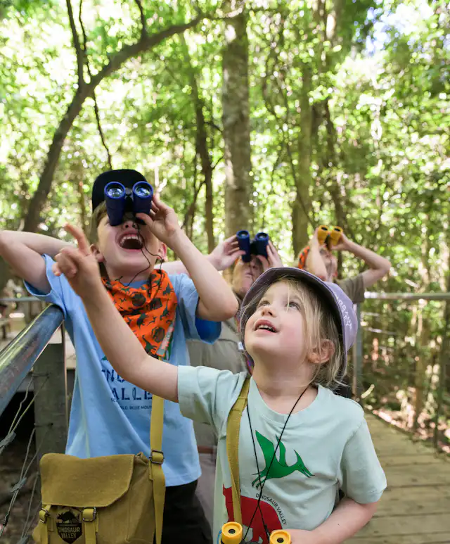 Kids at Dinosaur Valley