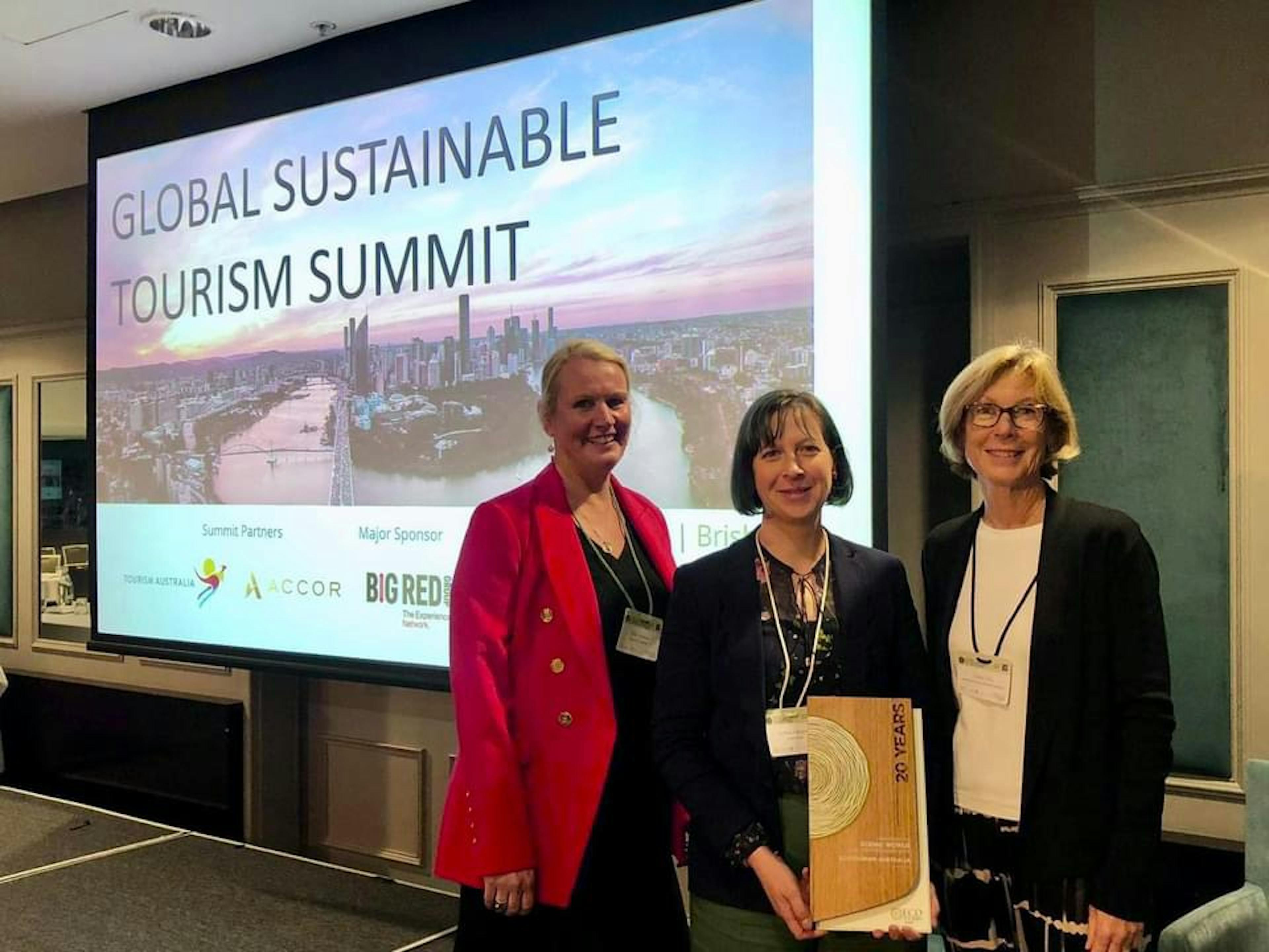In June 2024 Ecotourism Australia’s Board Chair Dr Claire Ellis presented Anthea Hammon (centre) with Scenic World’s Hall of Fame award, recognising the our achievement of 20 years continuous ECO Certification.