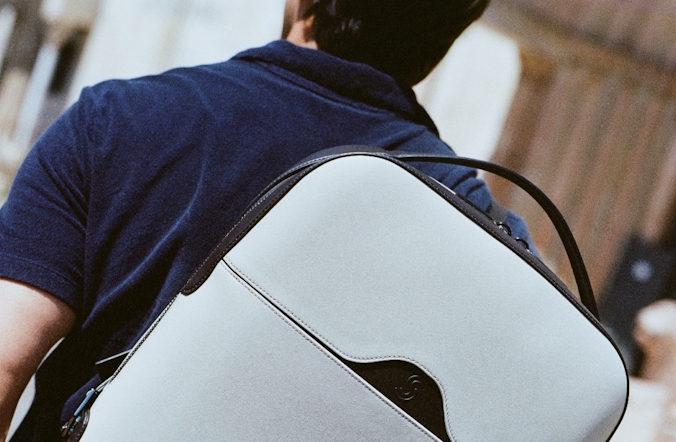 Schedoni-Italian-Hand-Made-Luxury-Leather-Goods-Gentleman-Carrying-Bag