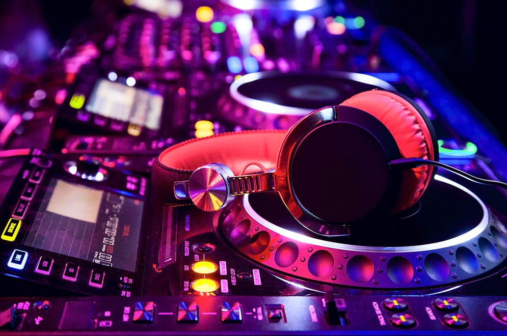 Live DJs
