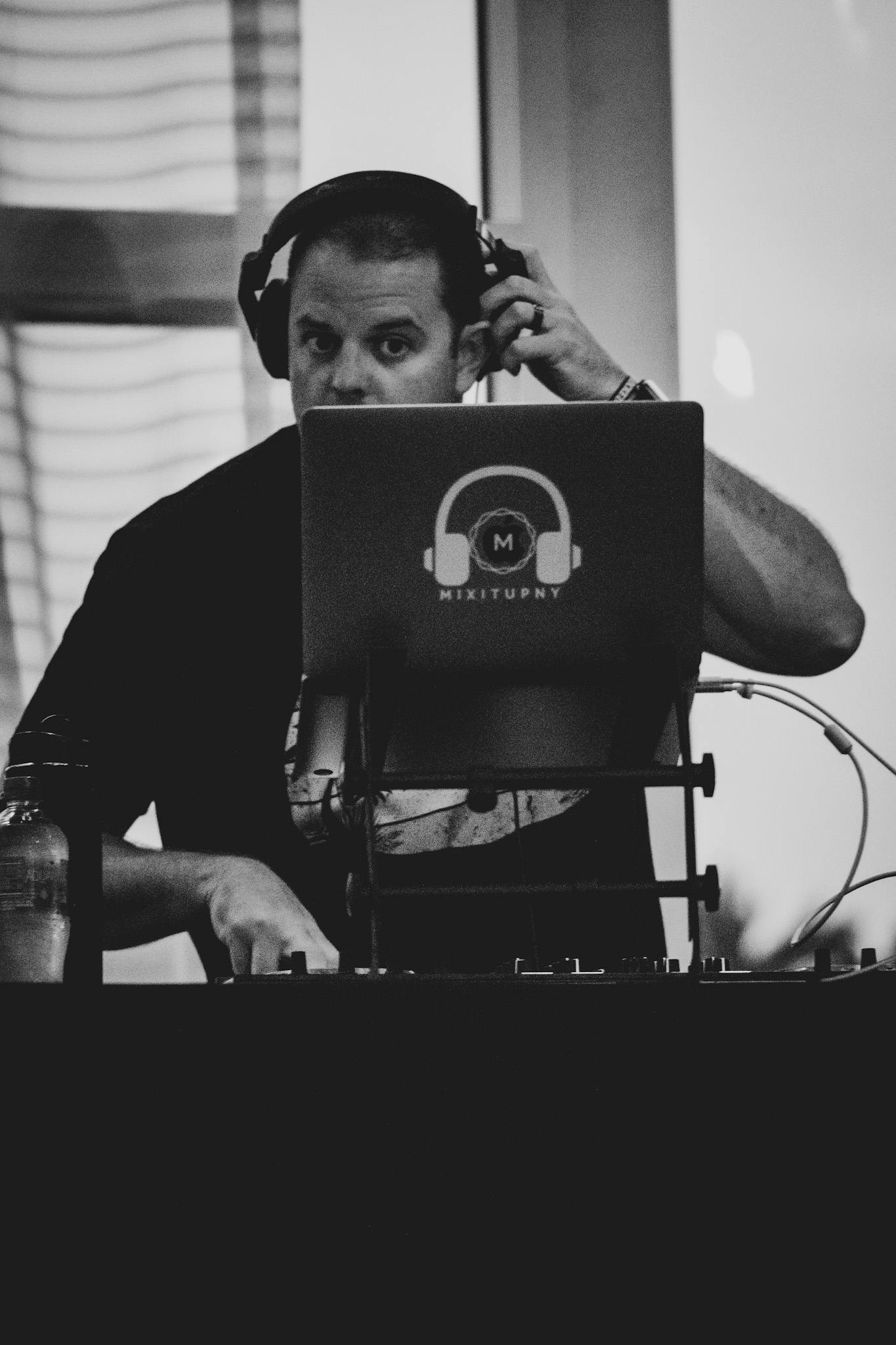 DJ MixItUpNY