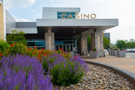 Celebrate Father’s Day, The Belmont Stakes and Win Big at Rivers Casino & Resort Schenectady in June