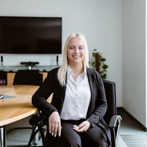 Steuerfachangestellte Melina Schneider Steuerfachangestellte Melina Schneider