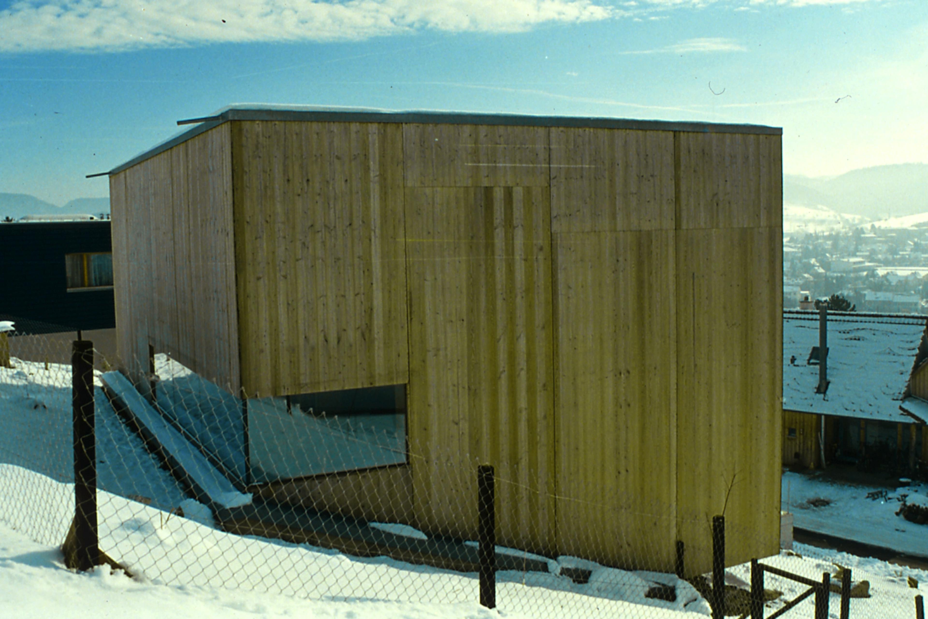 Solarhaus Gelterkinden von Hinten