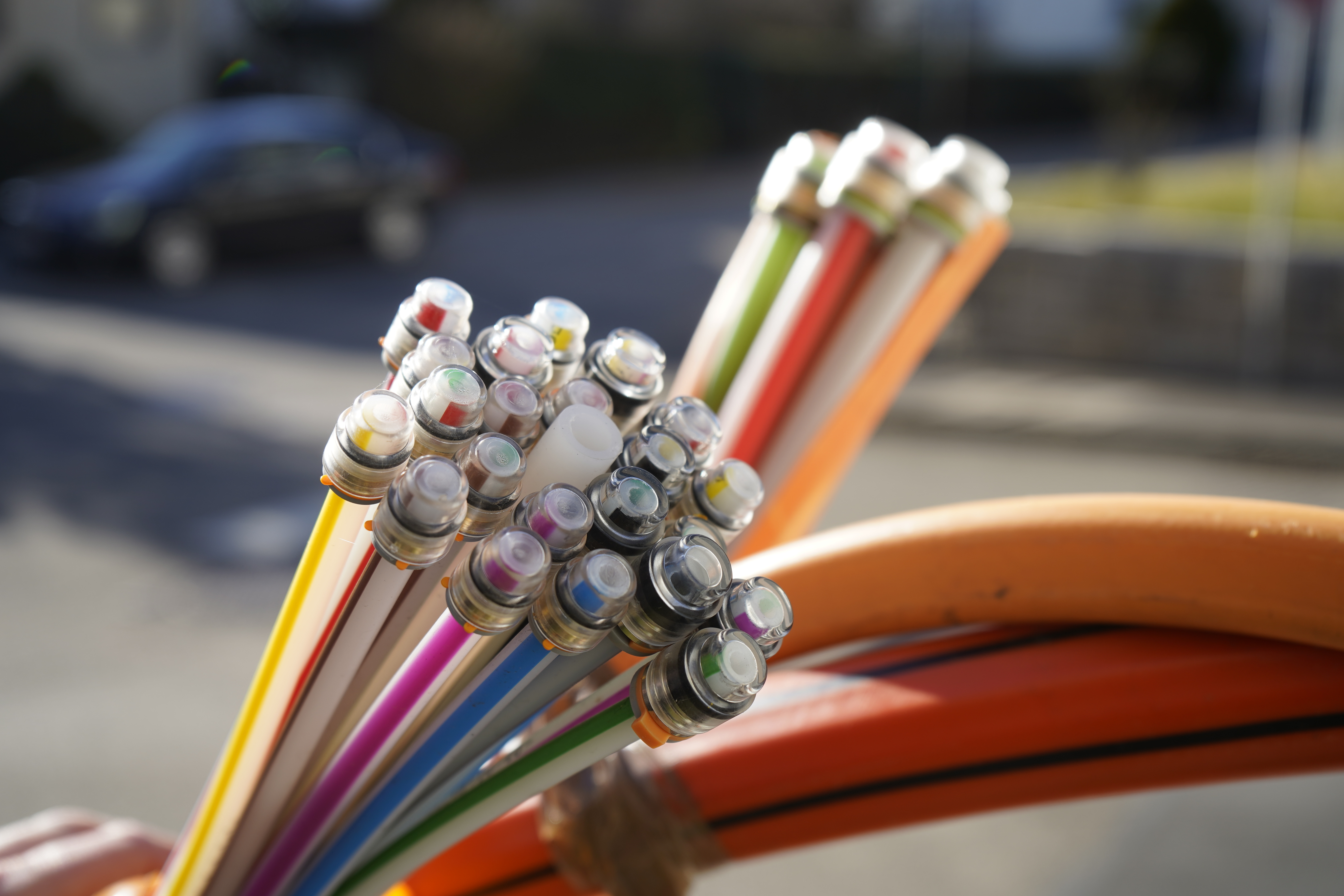 Glasfaser Einblasarbeiten bei LWL-Rohren