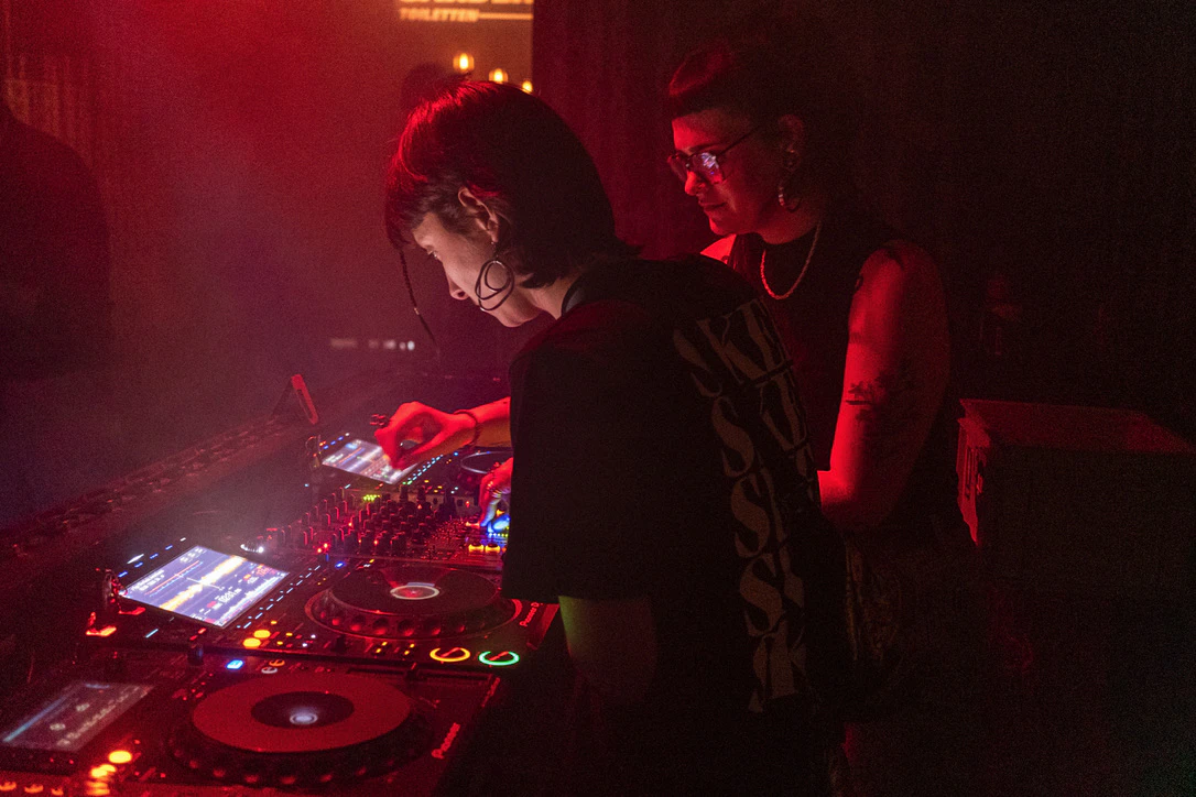 sryxo b2b siqsoy.yosi