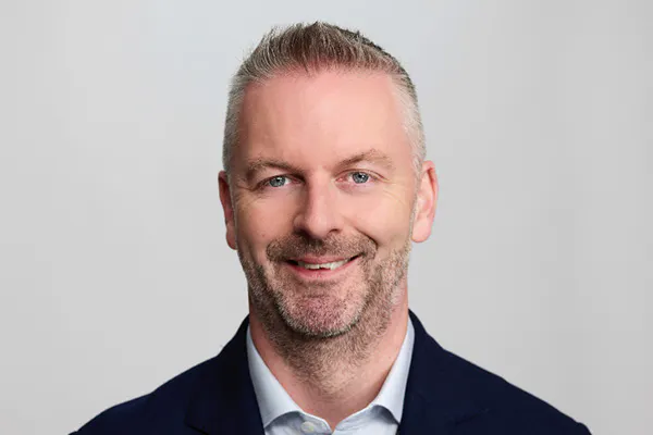 Russell Sloan headshot