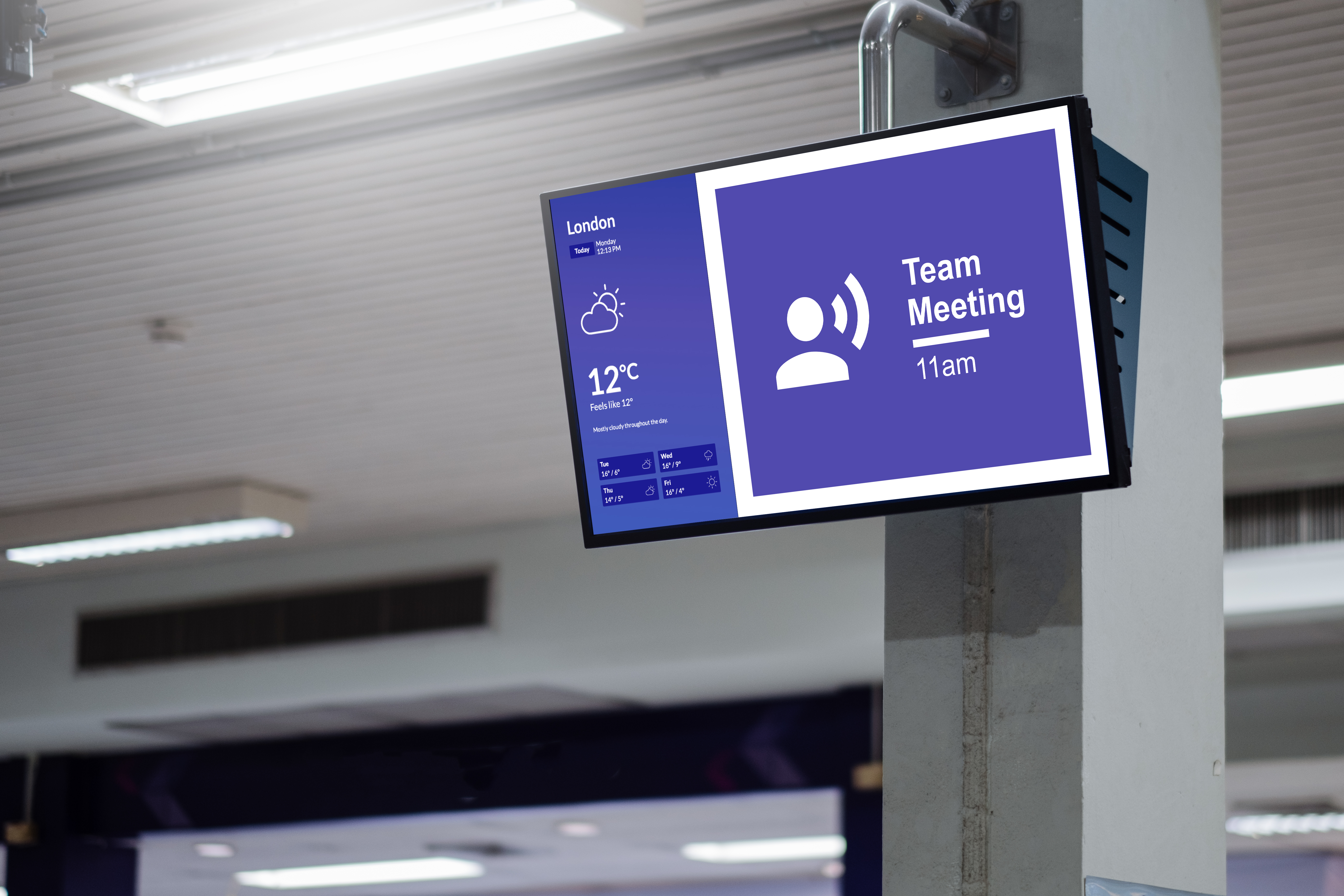 The Role of Digital Signage in the Employee Experience - ScreenCloud