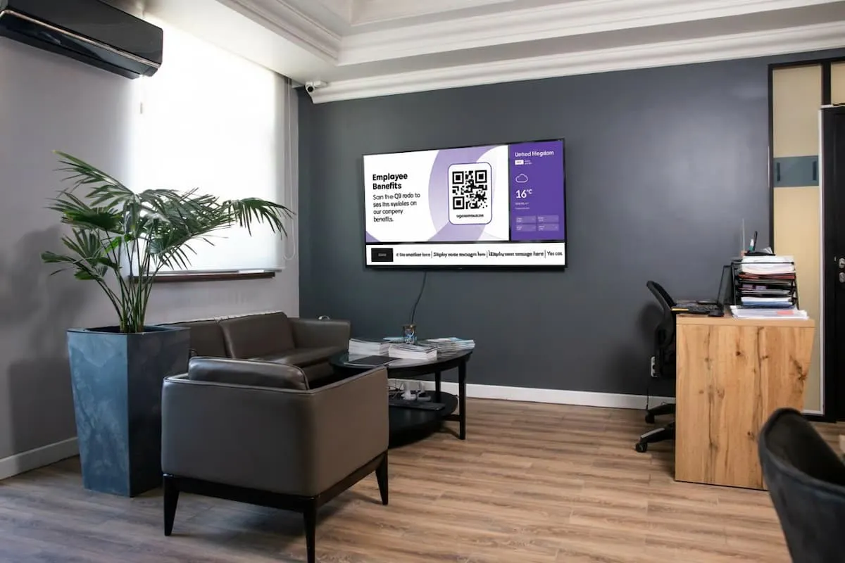 System on Chip (SoC) For Digital Signage - the Pros and Cons - ScreenCloud