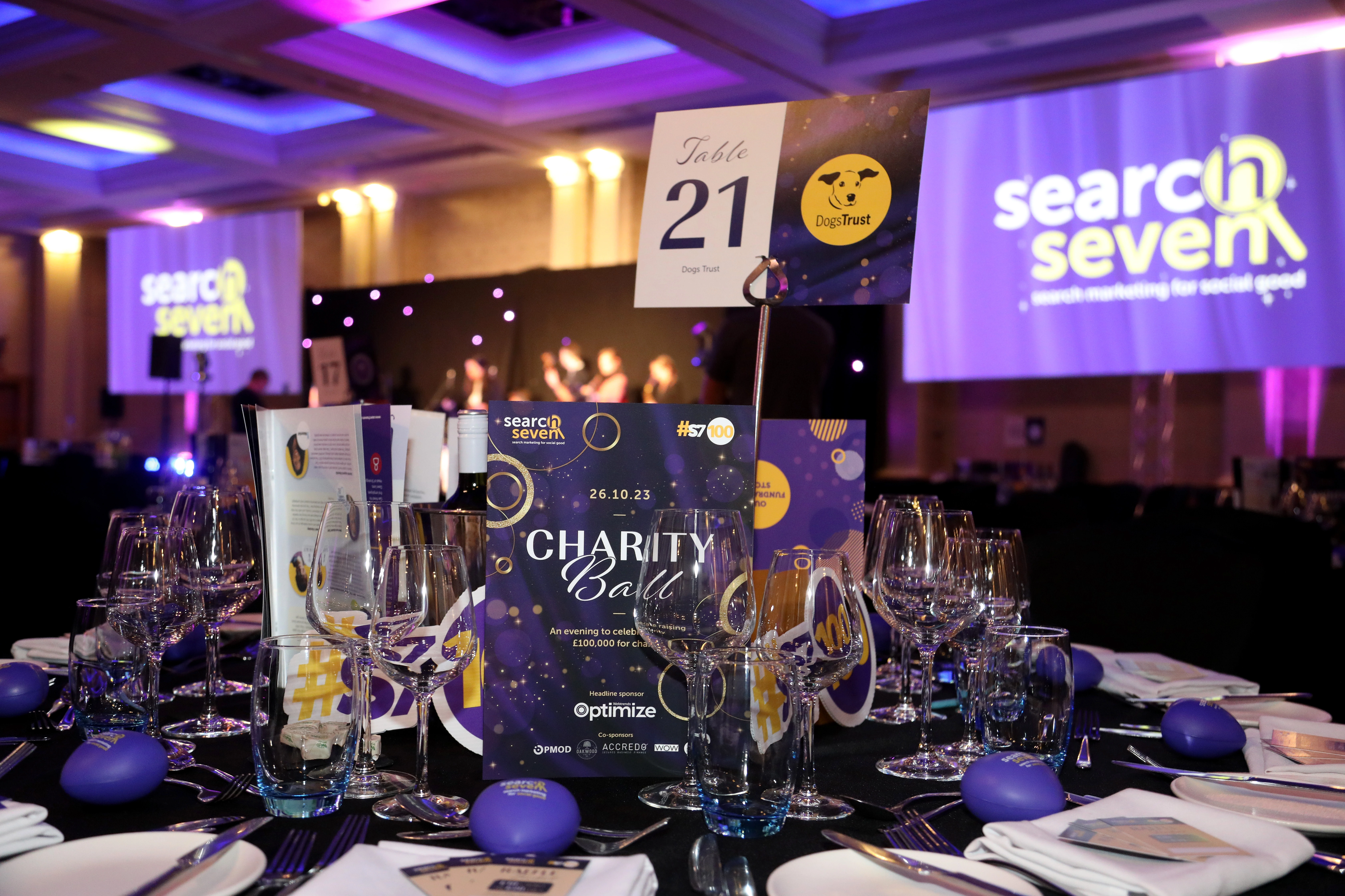 S7 Charity Ball Table Setting