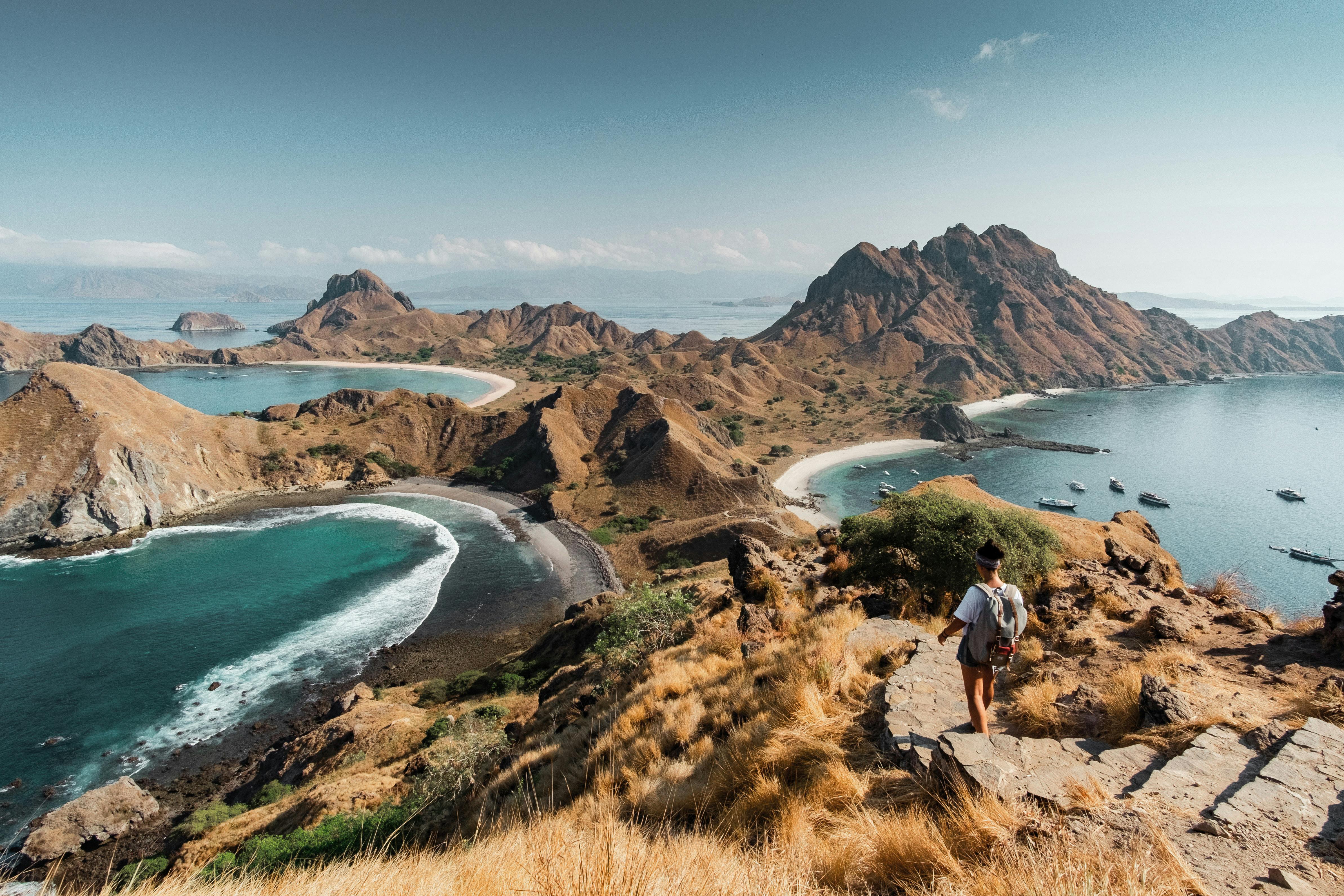 Sunrise hike at Padar Island