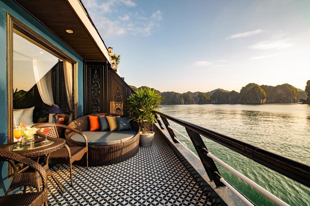 Halong Bay - Chill on a Glam Boat