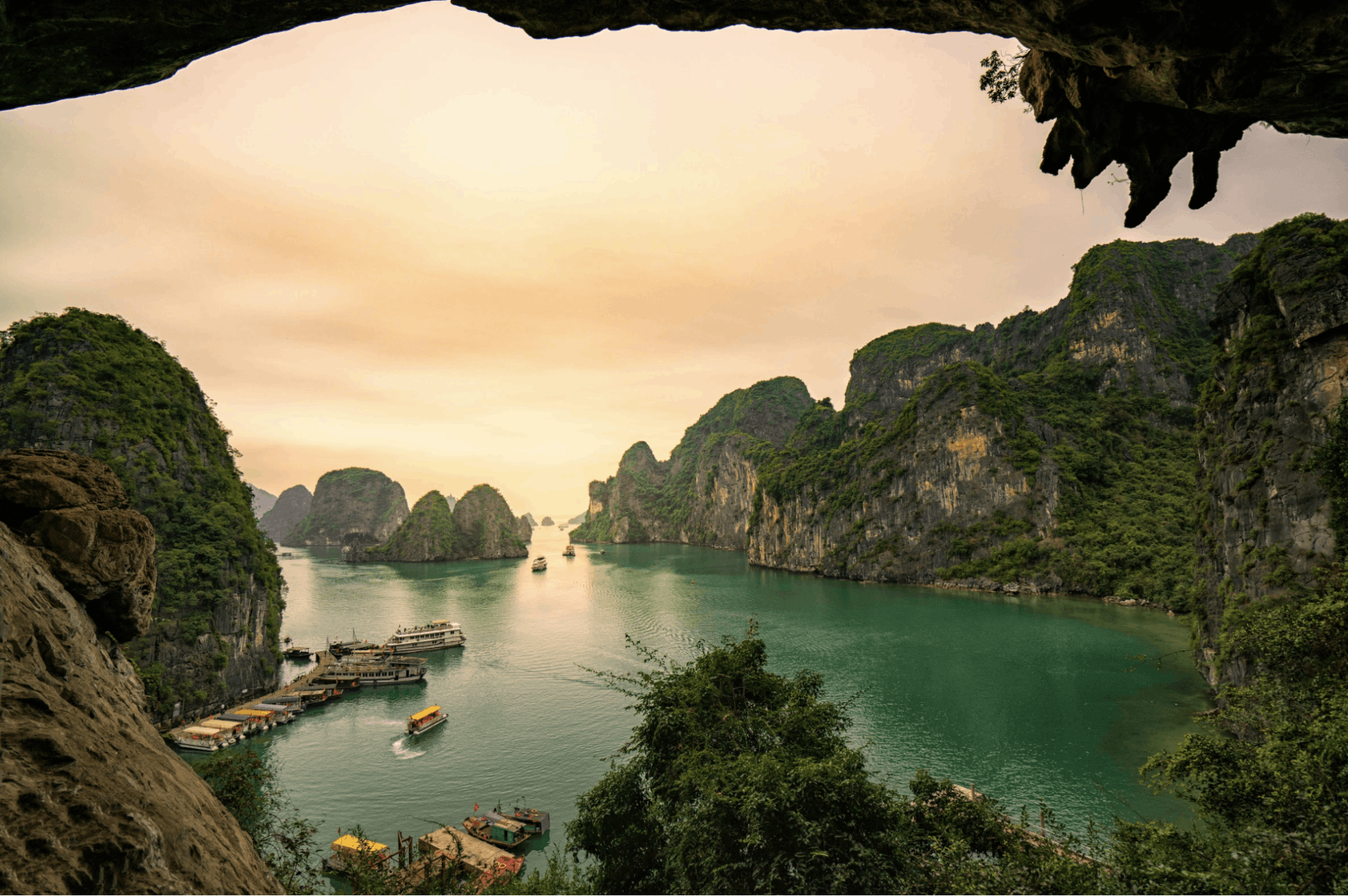 What's the difference between Halong, Bai Tu Long & Lan Ha Bay?