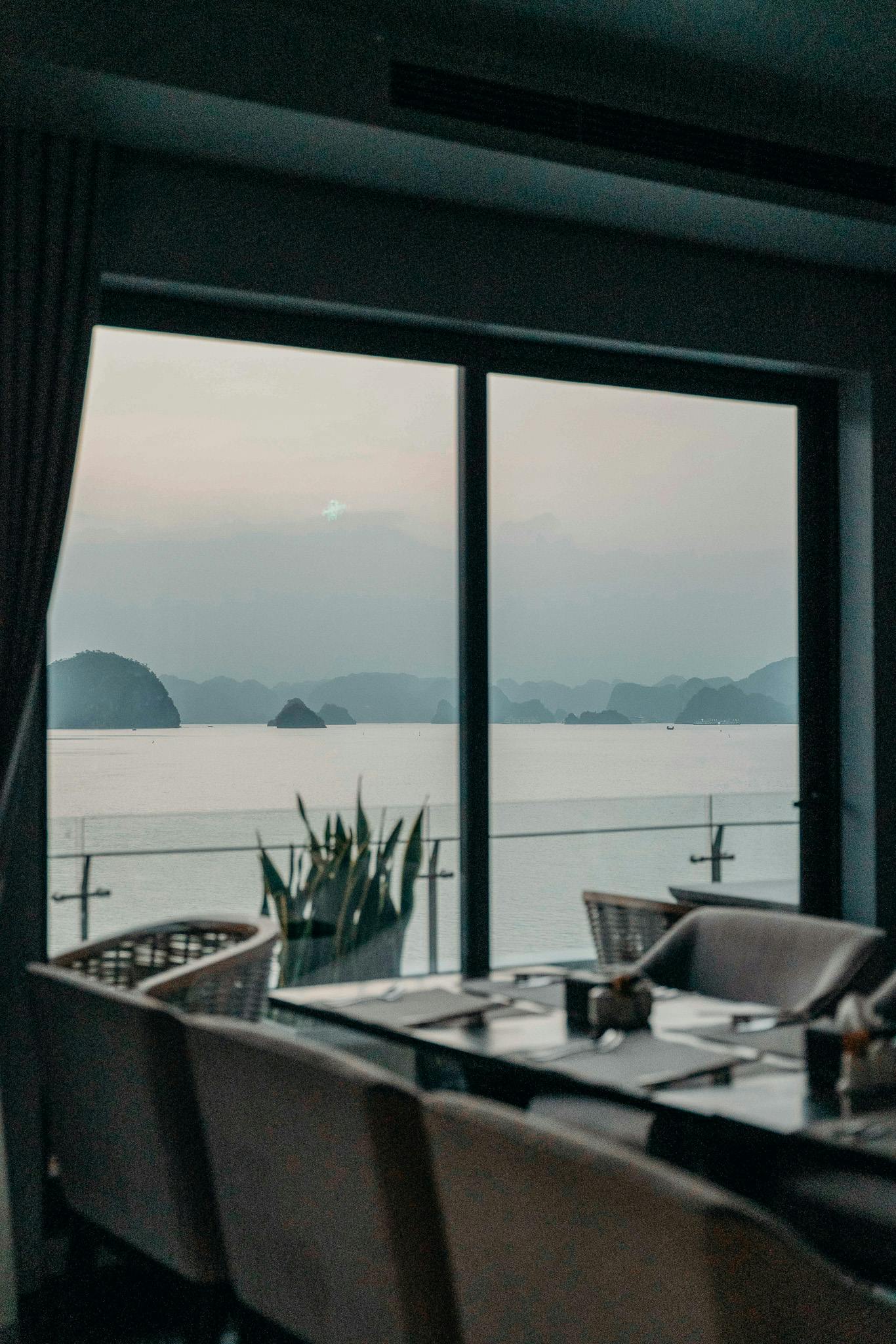 What's the best time to go to Halong Bay?