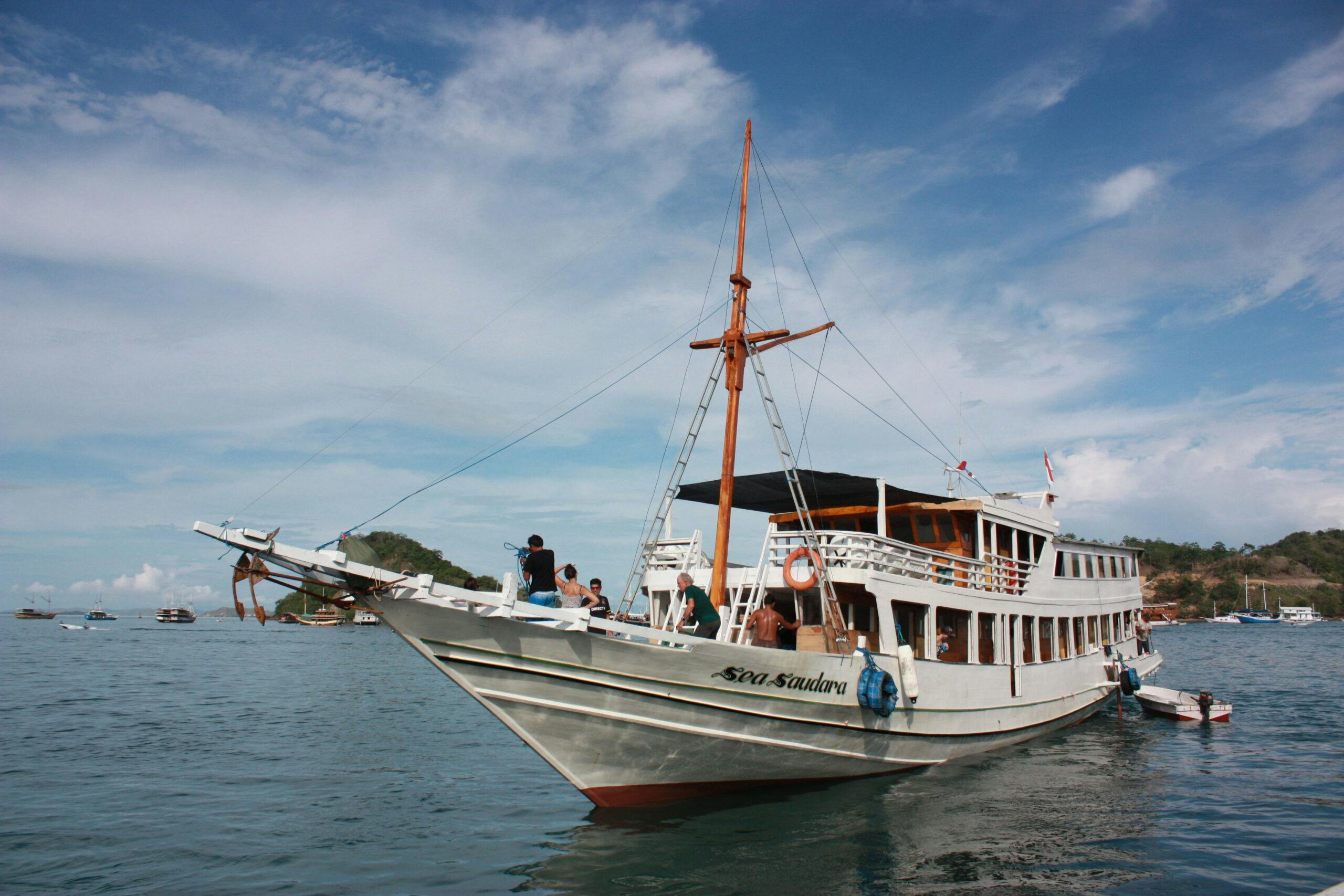 Can I go from Bali to Komodo on Boat?