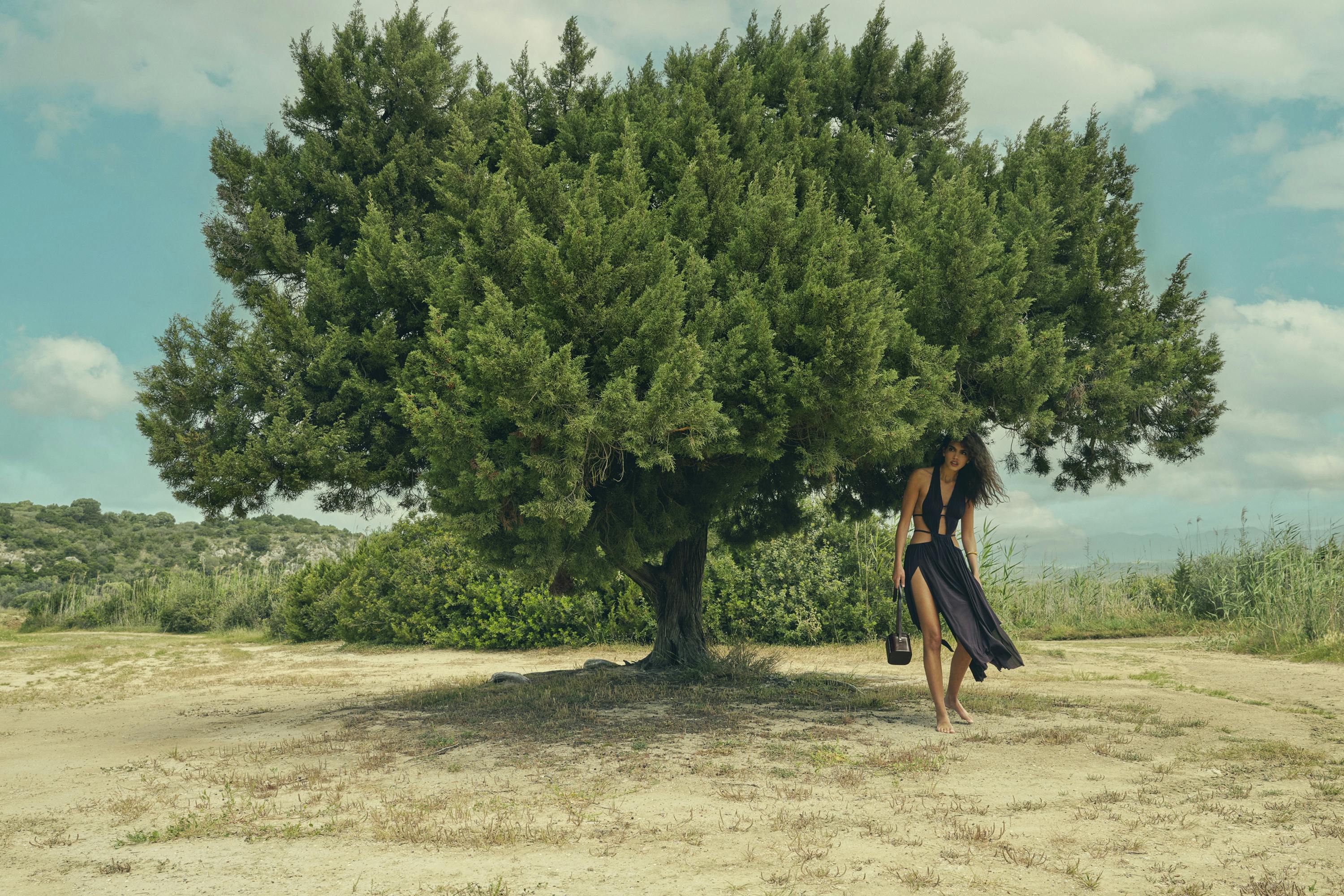 Phil Poynter Vogue Greece Sun Mizrahi
