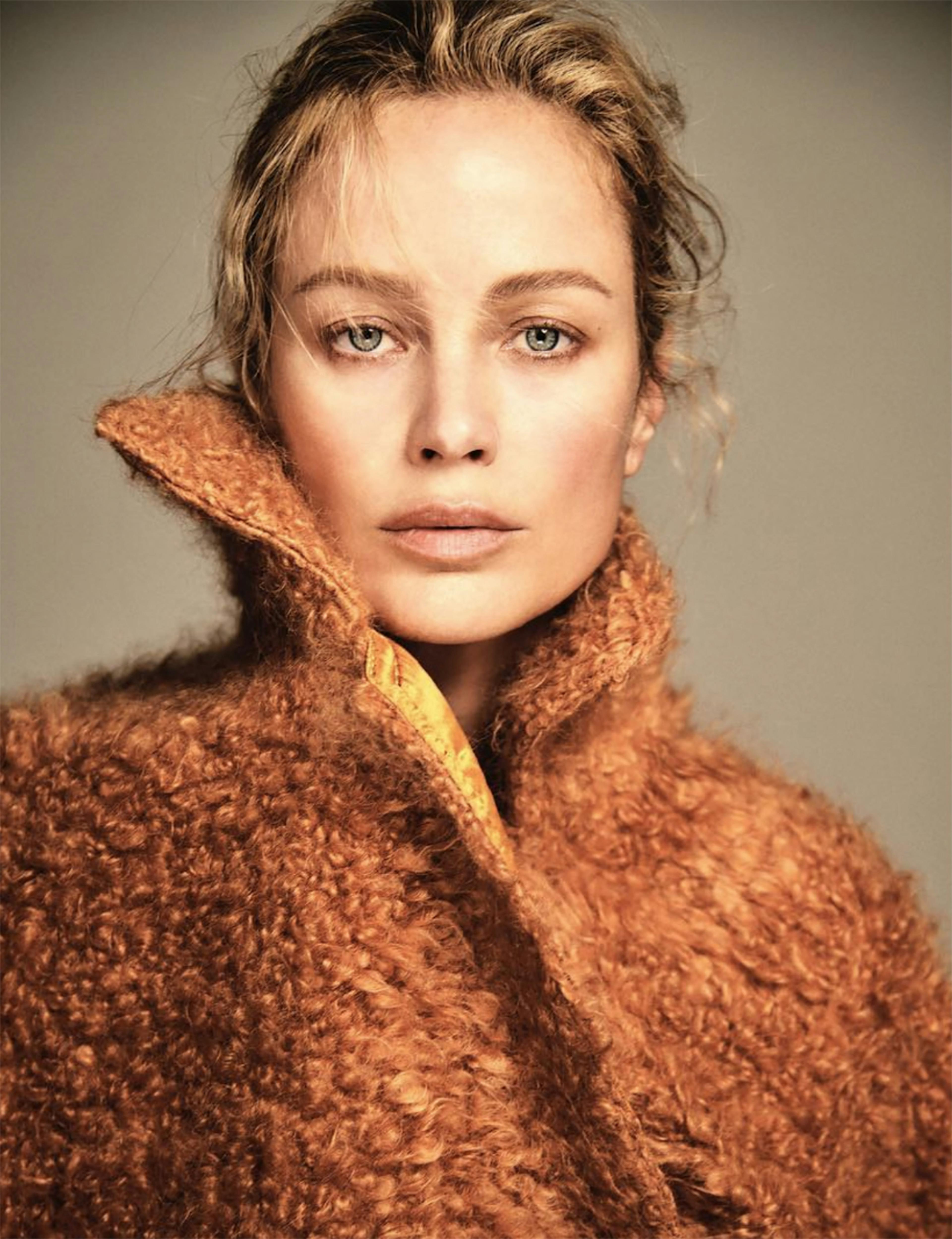 Chris Colls V Magazine Carolyn Murphy