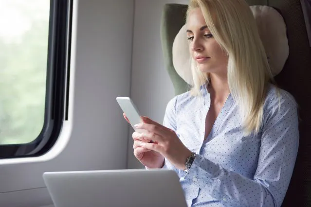 Roaming mobile pour utiliser son forfait lors d’un déplacement à l’étranger